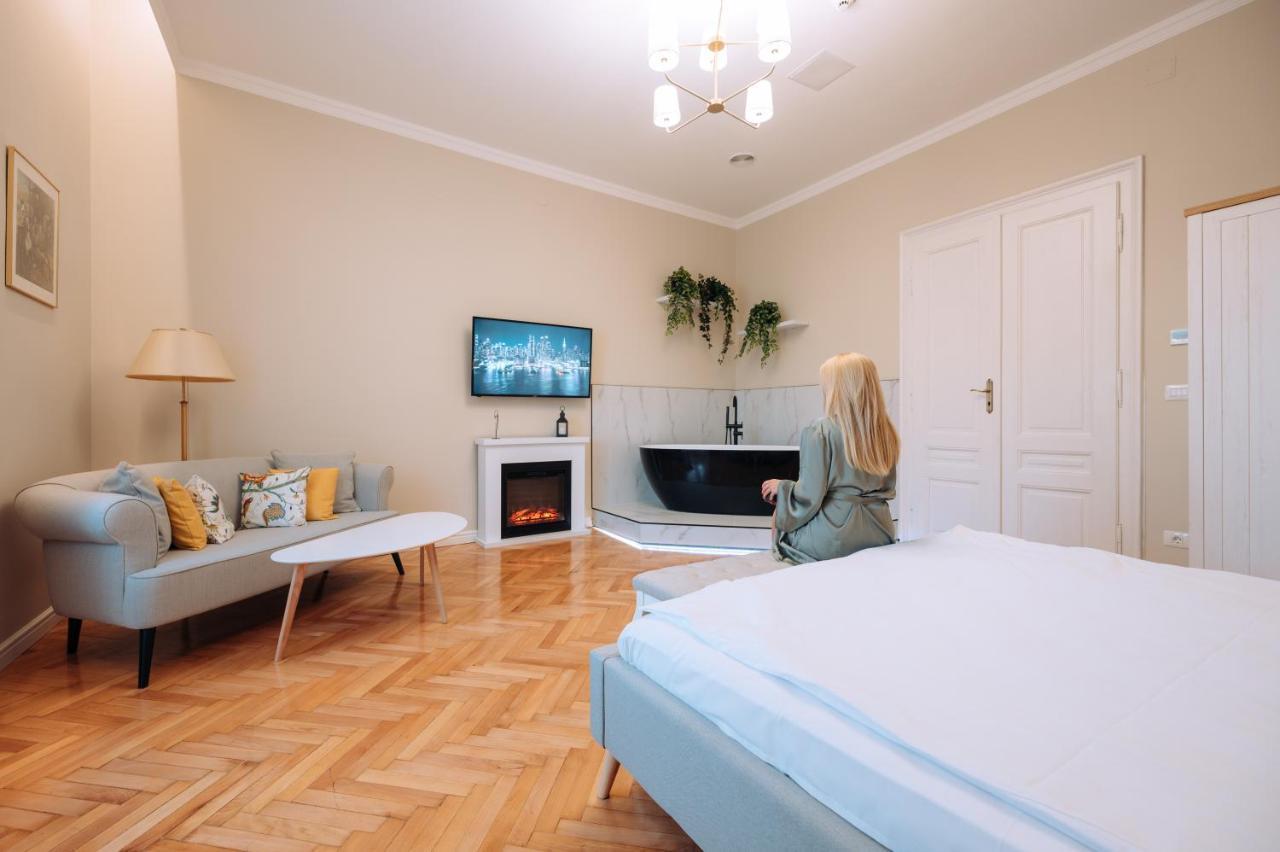 Central Park Apartments Oradea Exterior foto